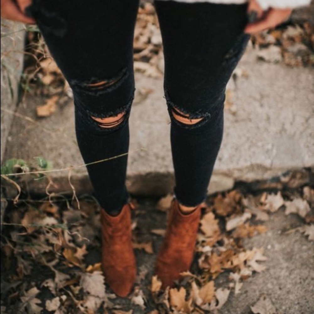 Brown ankle boots (booties)